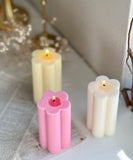 Daisy Pillar Candle